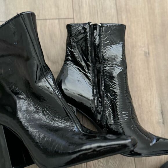 Steve Madden Women's Lynden Ankle Boot size 6.5 - Picture 4 of 4